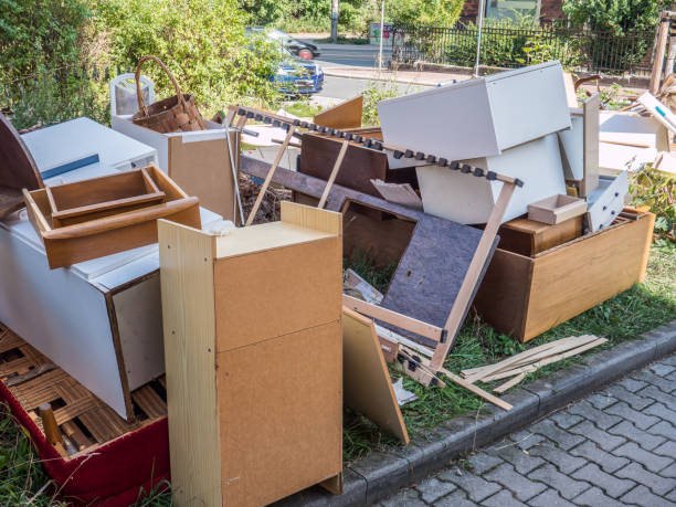 Best Carpet Removal and Disposal  in Caro, MI